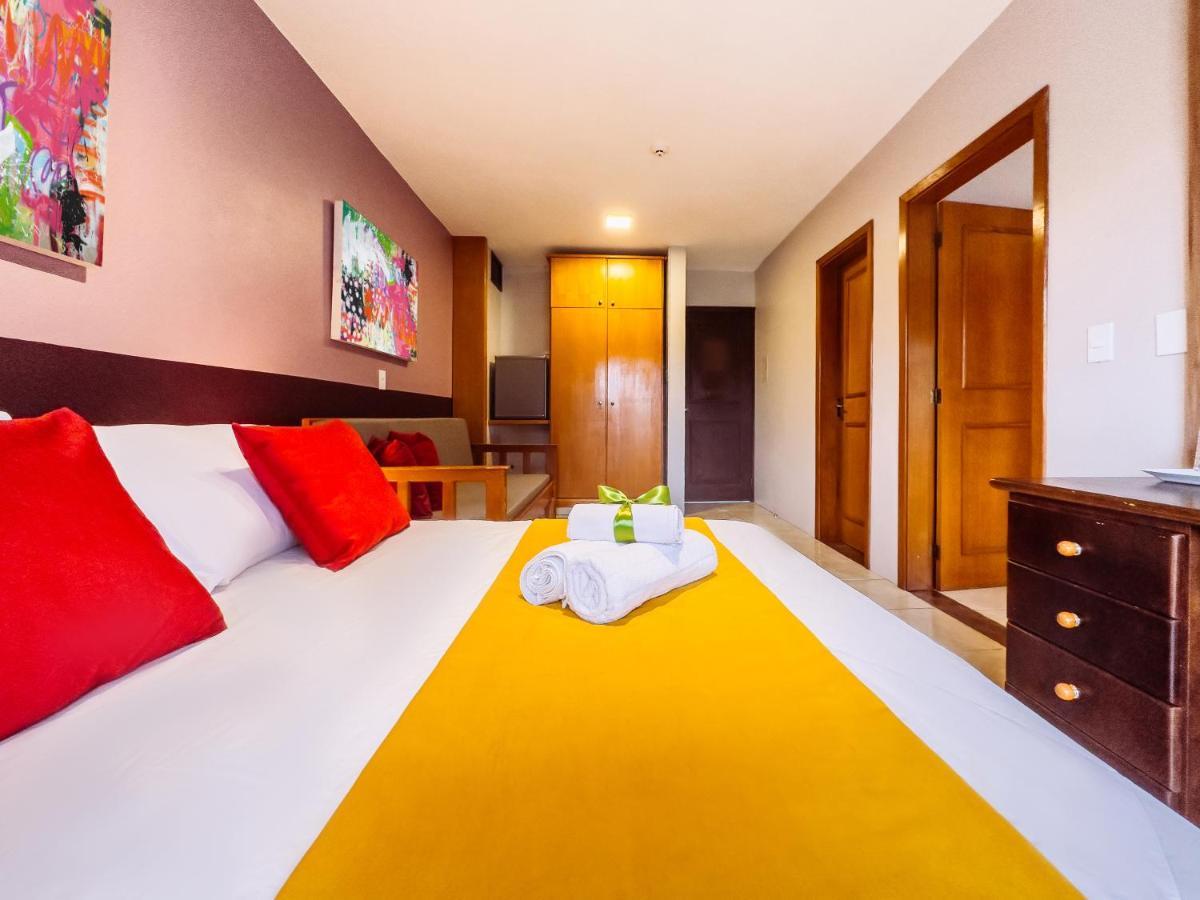Luzzy Hotel Канела Экстерьер фото