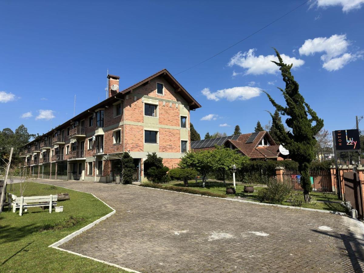 Luzzy Hotel Канела Экстерьер фото